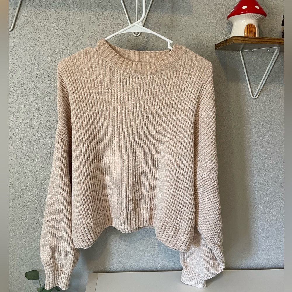 PERFECT CONDITION, NEVER WORN CHENILLE SWEATER
